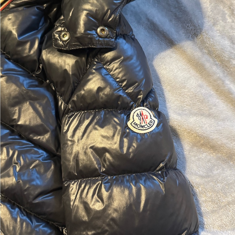 Moncler puffer jacket - Picture 6 of 11